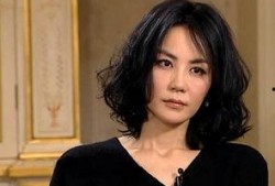 甄妮爆料王菲视频播放,视频播放背后的惊人内幕